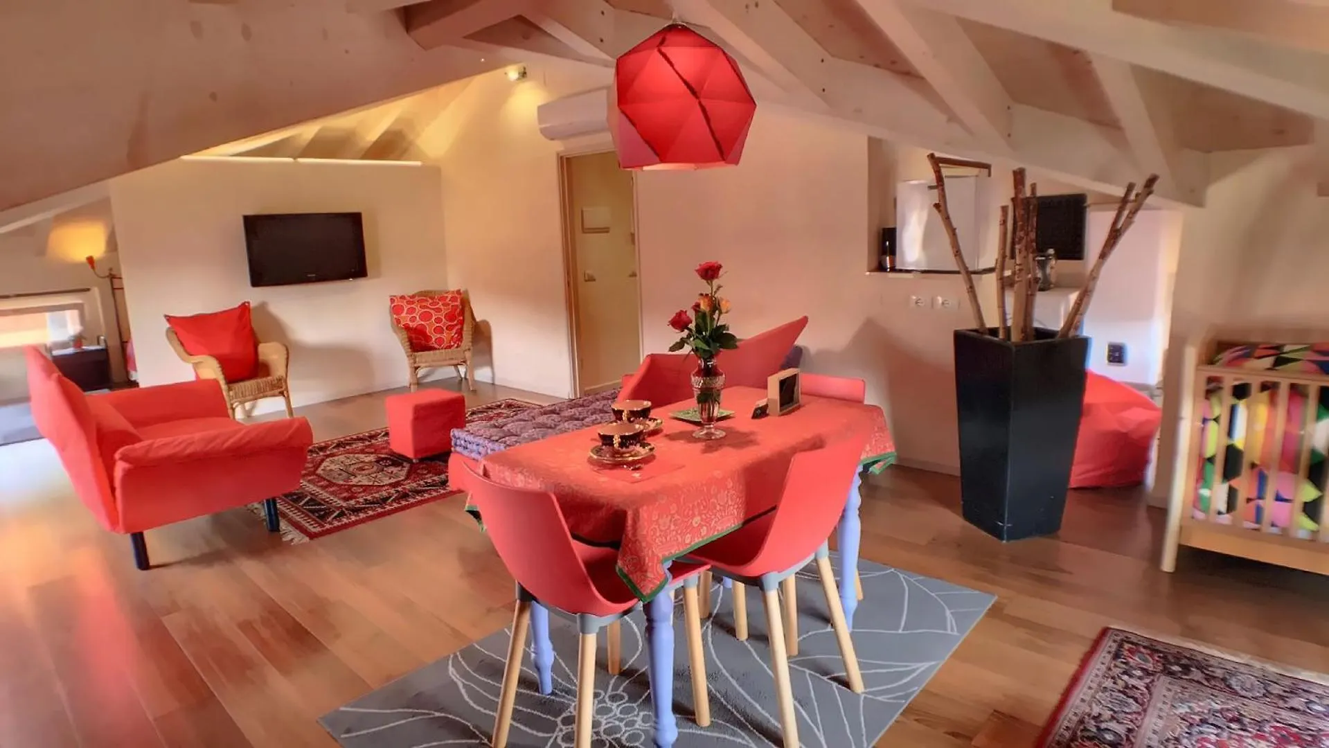 Villa Laila Bed & Breakfast Lodi